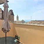 Palazzo Calocci In Apartment