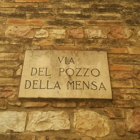 Apartment Palazzo Calocci In *