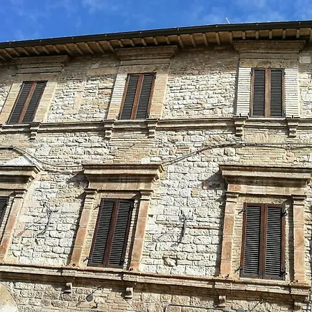 Apartment Palazzo Calocci In Assisi