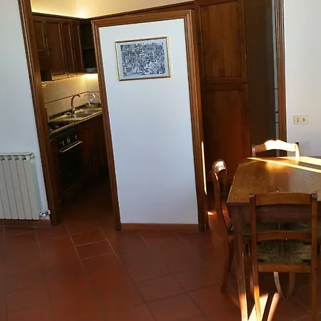 Apartman Palazzo Calocci In *