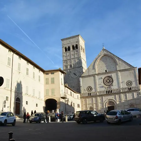 Palazzo Calocci In Apartman